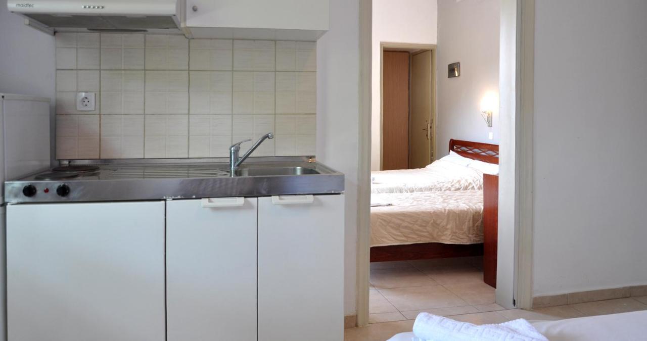 Coralli Beach Studios-Apartments Kallithea  Exterior foto